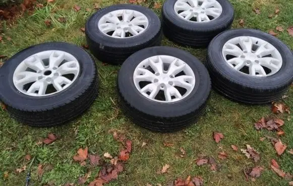 Ford Ranger R18 alloy rim 