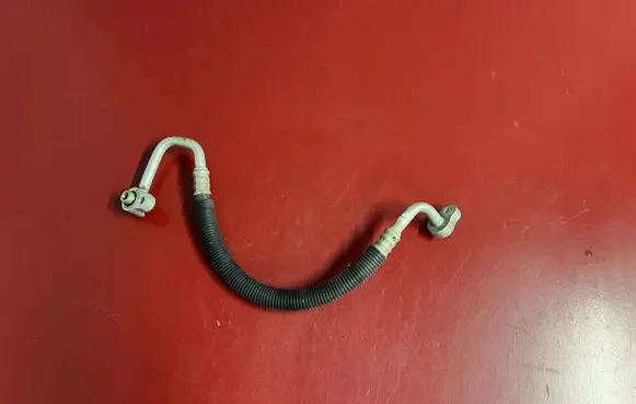 Chrysler Town & Country V Air conditioning (A/C) pipe/hose
