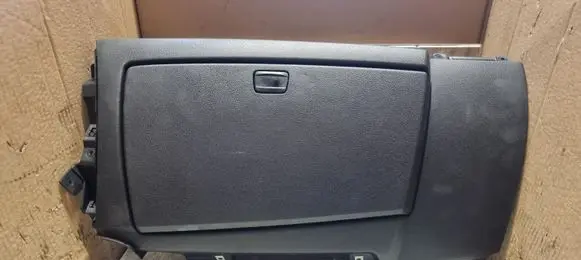 BMW 1 E81 E87 Glove box 712455412 7927551