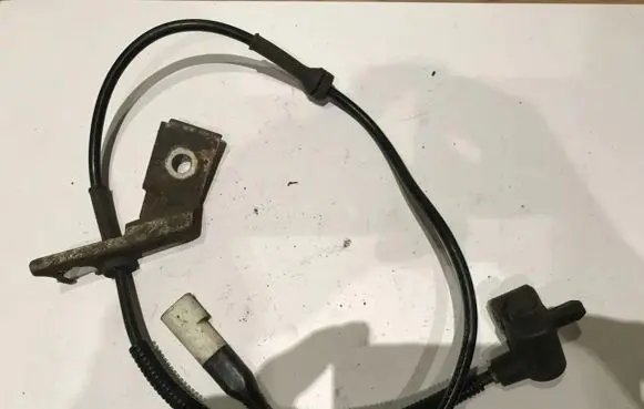 Ford Mondeo MK II ABS brake wheel speed sensor 97bg2b372aa 97bg-2b372-aa