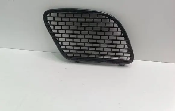 Dodge Challenger Bonnet/hood grill 68184352