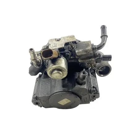 Mercedes-Benz E W212 Fuel injection high pressure pump A6510701201 0172263EEE 28297640