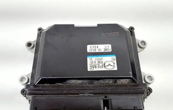 Mazda 6 Engine control unit/module PEME18881 E6T67977H