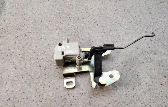 Volkswagen Golf IV Central locking motor 1J9827425DAOP0935 1J9827425D
