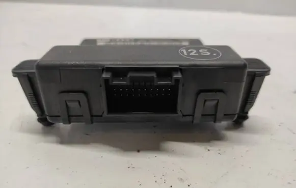 Volkswagen PASSAT B6 Gateway control module 3C0907530E 404339 3C0907951