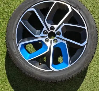 Lynk u0026 co 01 R16 steel rim 