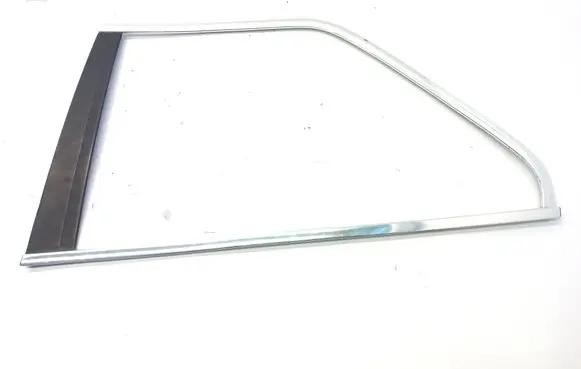 BMW 3 E30 Rear side glass trim 