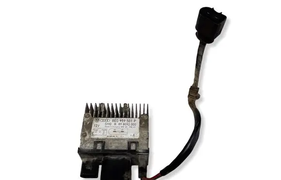 Audi A4 S4 B7 8E 8H Coolant fan relay 8E0959501P
