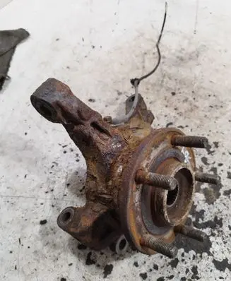 Jeep Patriot Front wheel hub spindle knuckle