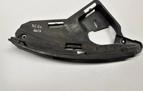 Volvo XC60 Headlight/headlamp mounting bracket 30763434