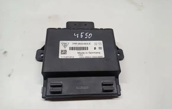 Volkswagen Touareg II Voltage converter/converter module 7PP959663E 111001912