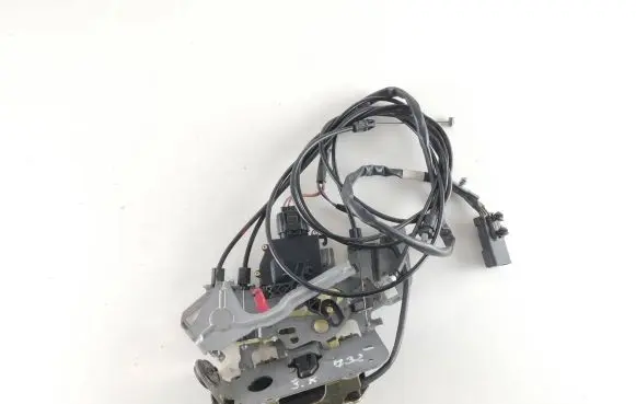 Chrysler Voyager Sliding door lock 