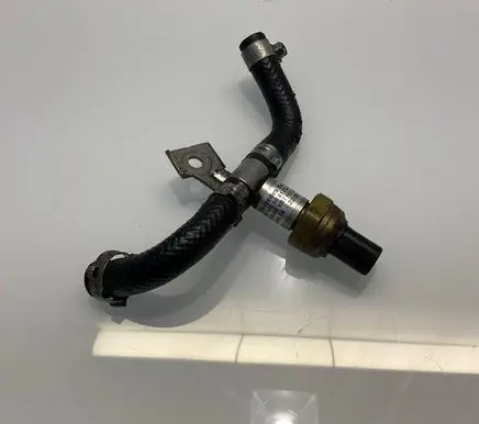 Mercedes-Benz B W246 W242 Fuel pressure sensor A6450700081 25656AB 6450700081