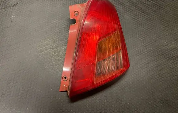 Suzuki Swift I Rear/tail lights 02010062 P4476R