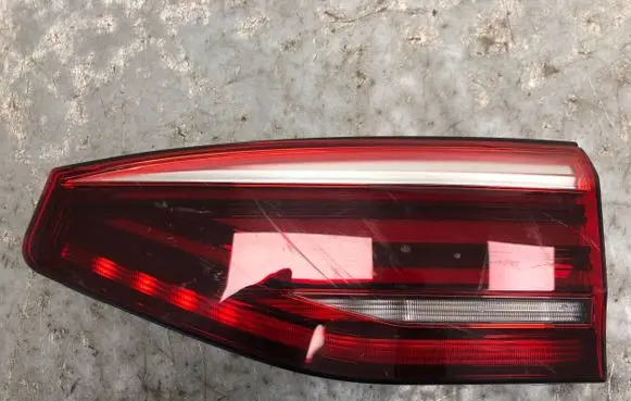 Volkswagen Multivan T7 Tailgate rear/tail lights 7T0945094B