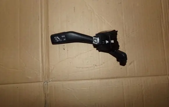 Volkswagen Golf V Indicator stalk