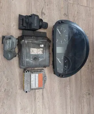 Mercedes-Benz Sprinter W906 Engine ECU kit and lock set A6461506272 0281015052 A9064468421