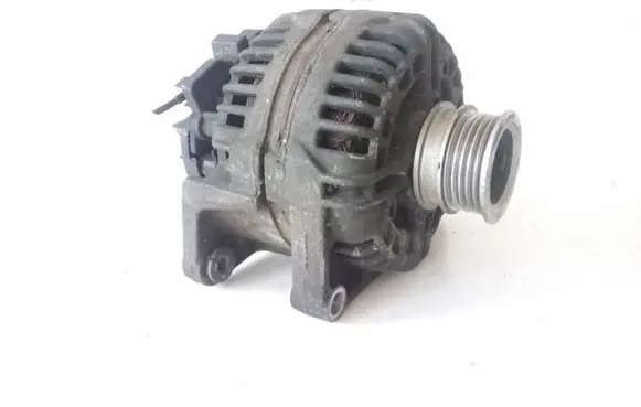 Opel Astra H Generator/alternator 55556067 0124425020