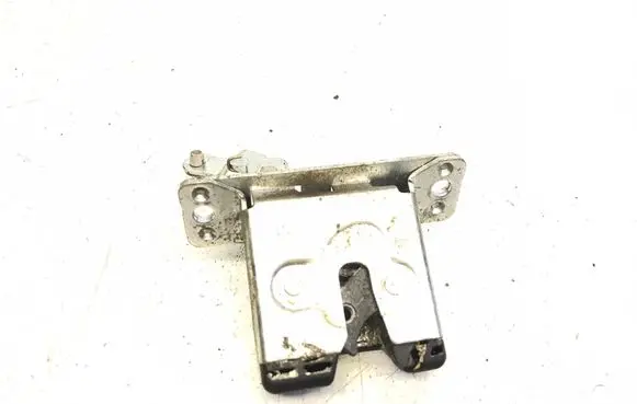 Opel Corsa C Tailgate/trunk/boot lock/catch/latch 90534769 4225
