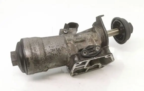Skoda Octavia Mk2 (1Z) Oil filter mounting bracket 045115389G 6740273401