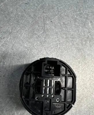 Nissan X-Trail T31 Other switches/knobs/shifts 0110011