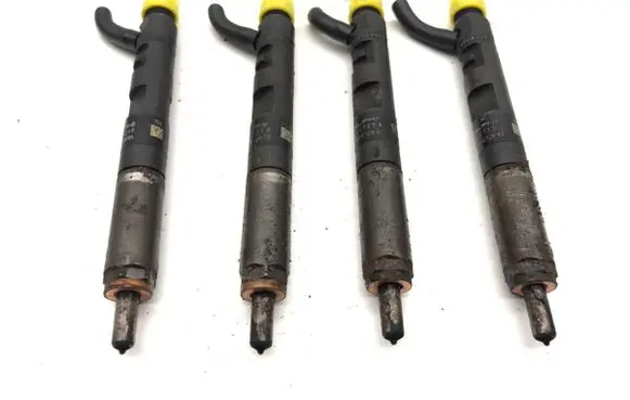 Dacia Duster II Fuel injectors set 166000897R