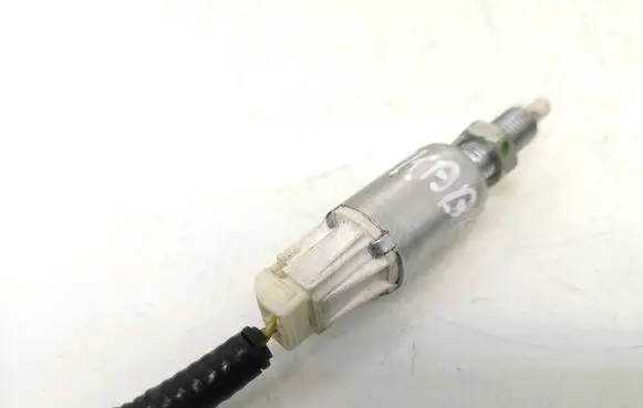 Clutch pedal sensor
