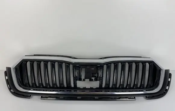 Skoda Octavia Mk4 Front bumper upper radiator grill 5E3853653