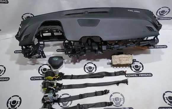 Hyundai Veloster II Airbag set with panel 