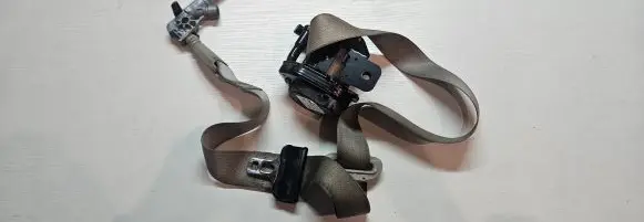 Chrysler Pacifica Front seatbelt P1116281AKU 1116281AKU P5LA371D2AD