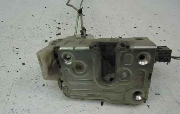 Renault Thalia I Rear door lock 