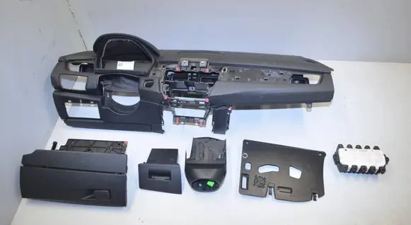 BMW 2 F46 Dashboard 9378901 51459378901 9262947