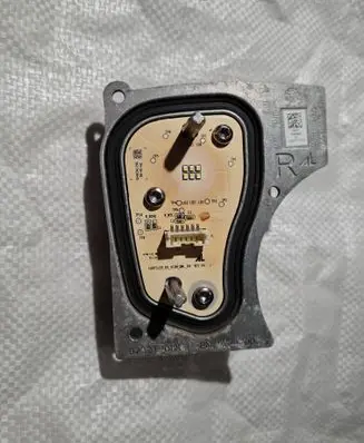 Chrysler Pacifica LED ballast control module 6002tp0106 1502171712