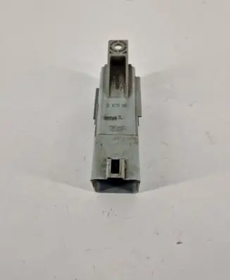 Mercedes-Benz Sprinter W906 Coolant fan relay 880983L