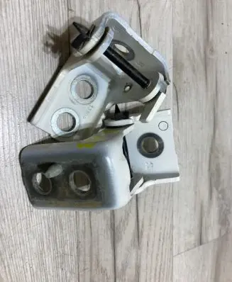 DS Automobiles 3 Crossback Rear door hinge set 345T9