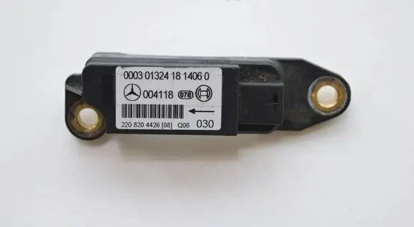 Mercedes-Benz SL R230 Airbag deployment crash/impact sensor A2208204426