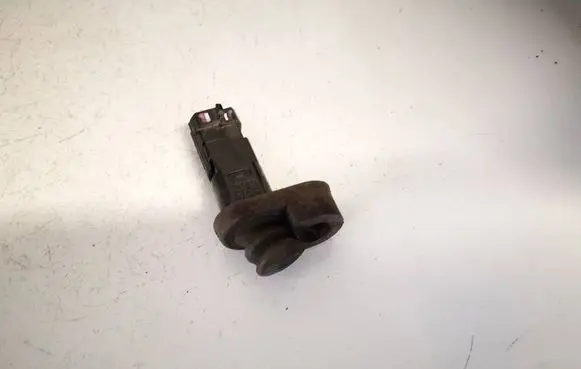 Subaru Legacy Front door sensor 