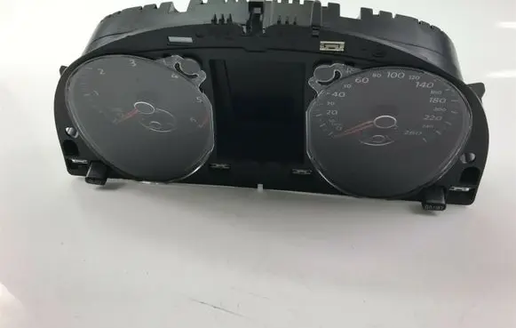 Volkswagen PASSAT B8 Speedometer (instrument cluster) 3AA920870J P2429