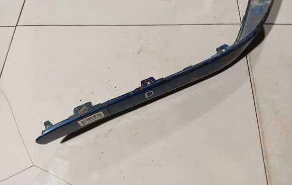 Mercedes-Benz C W203 Front bumper splitter molding A2038851821