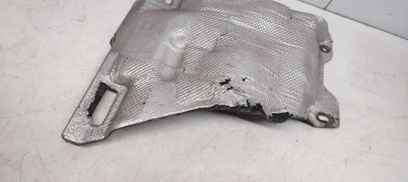 Peugeot 308 Heat shield in engine bay 0804747080