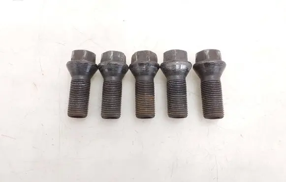 BMW 2 F44 Nuts/bolts 