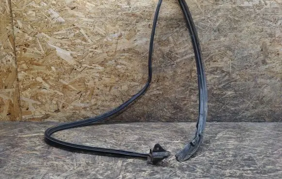 Nissan 240ZX, 280ZX, 300ZX Sunroof sealing rubber 