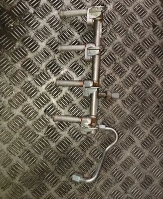 Volvo V40 Fuel main line pipe 31478555