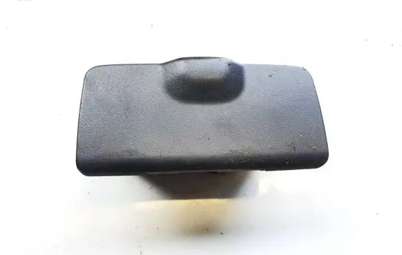 Mazda Premacy Car ashtray ra00012522 rahg302512