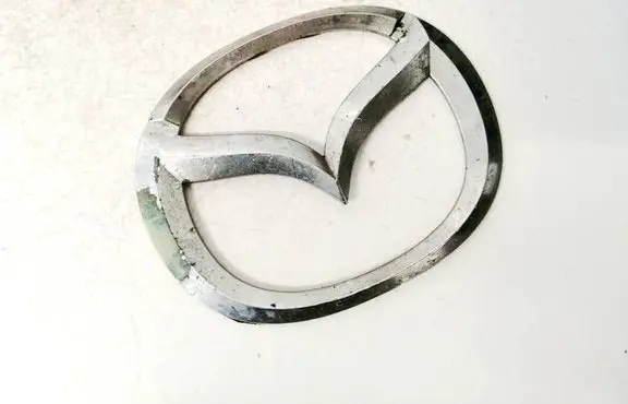 Manufacturer badge logo/emblem