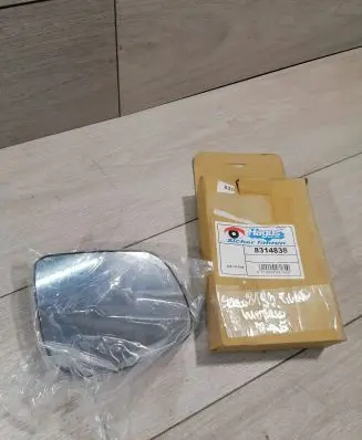KIA Picanto Wing mirror glass 8314838