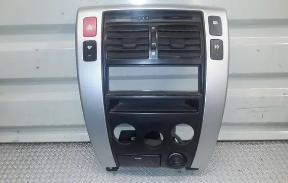 Hyundai Tucson JM Dash center air vent grill 974102e000