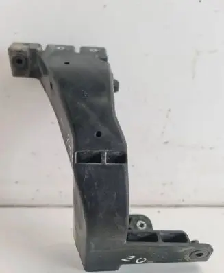 Hyundai i40 Radiator support slam panel bracket 641363Z000 PA6GF30