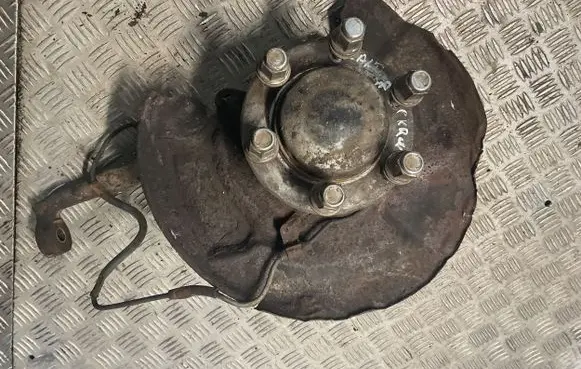 Toyota Land Cruiser (J120) Front wheel hub spindle knuckle