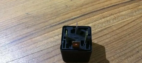 Audi A4 S4 B5 8D Other relay 431951253h 0332014156